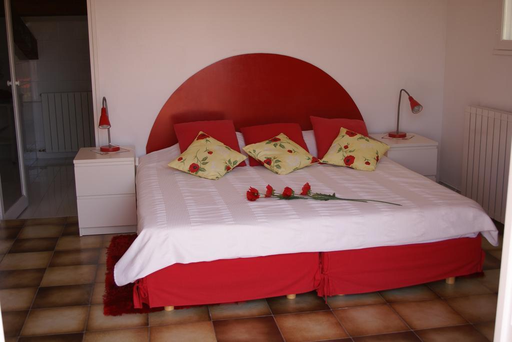 Air Du Temps Bed & Breakfast Ceyreste Phòng bức ảnh