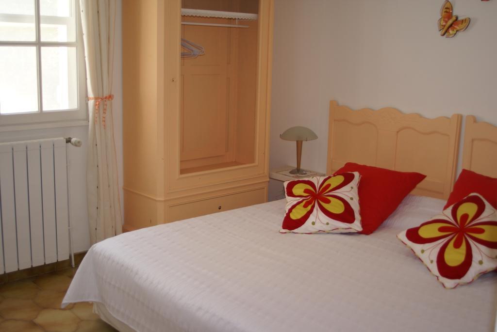 Air Du Temps Bed & Breakfast Ceyreste Phòng bức ảnh
